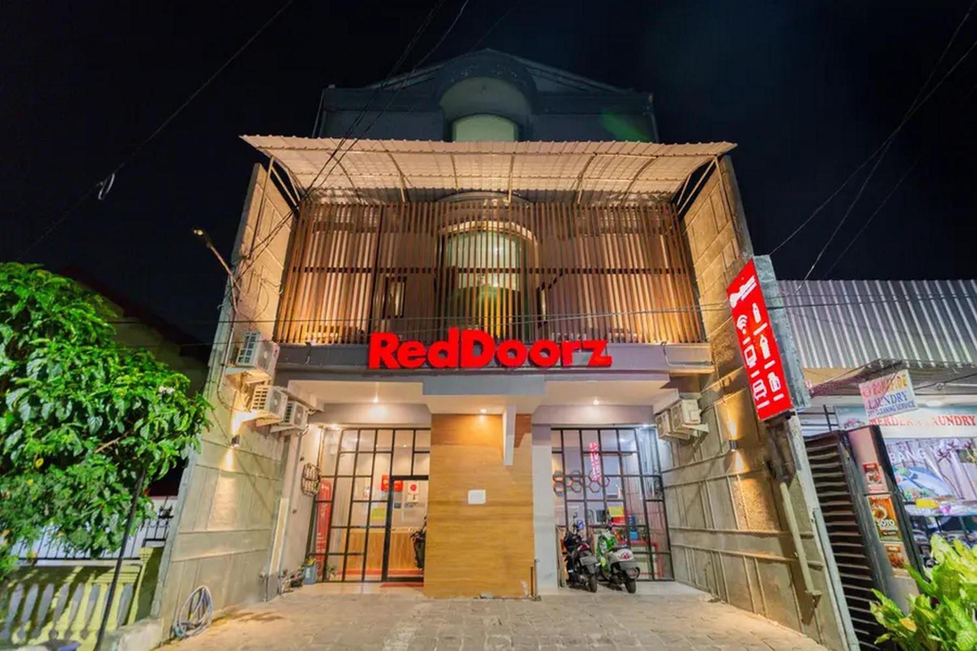 Reddoorz @ Manukan Surabaya Exterior foto